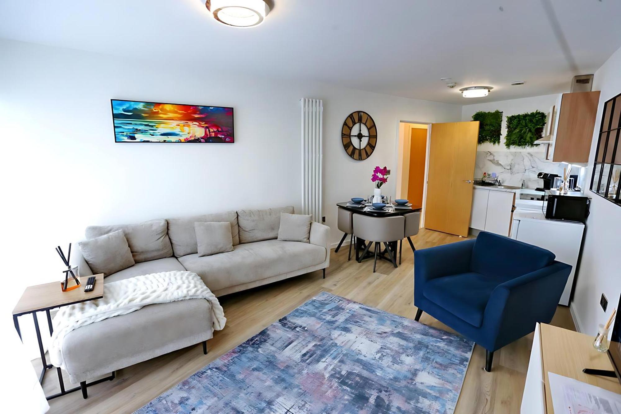 Apartment New Refurb Mins From Coop Man Park For Free Pass The Keys Manchester
